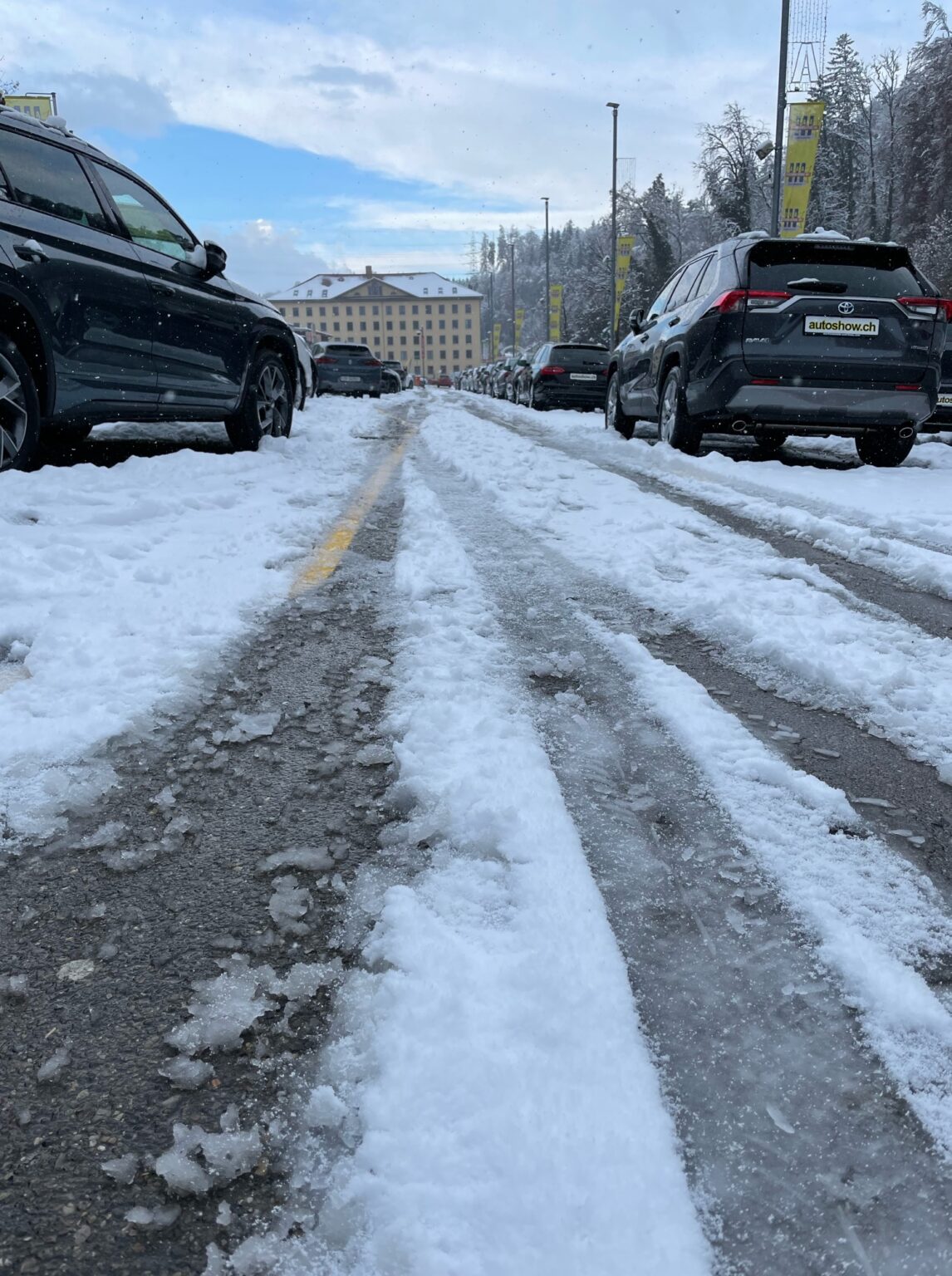 Véhicules à transmission intégrale - Autoshow Aathal AG 4