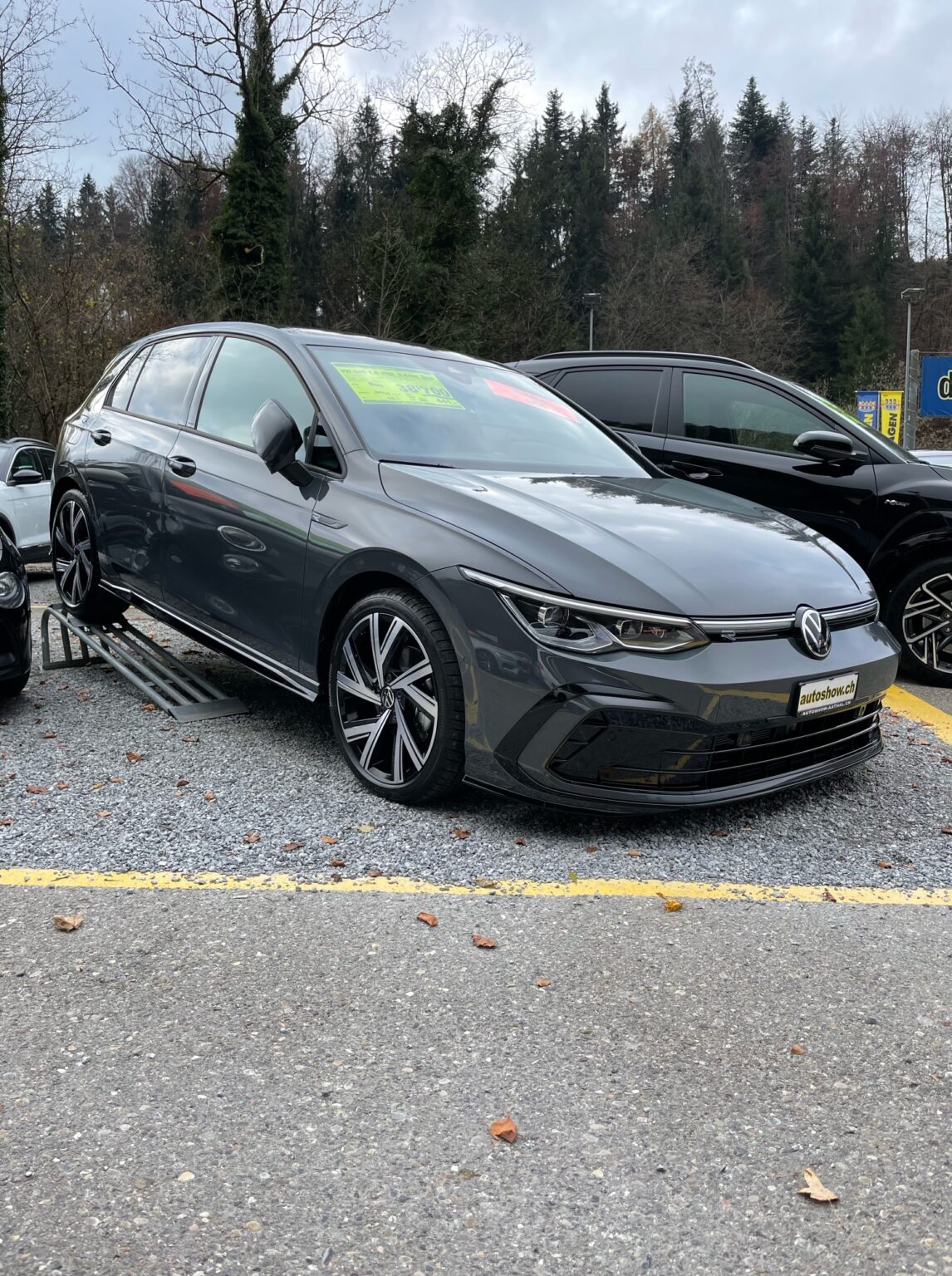 VW Golf R‑Line em stock