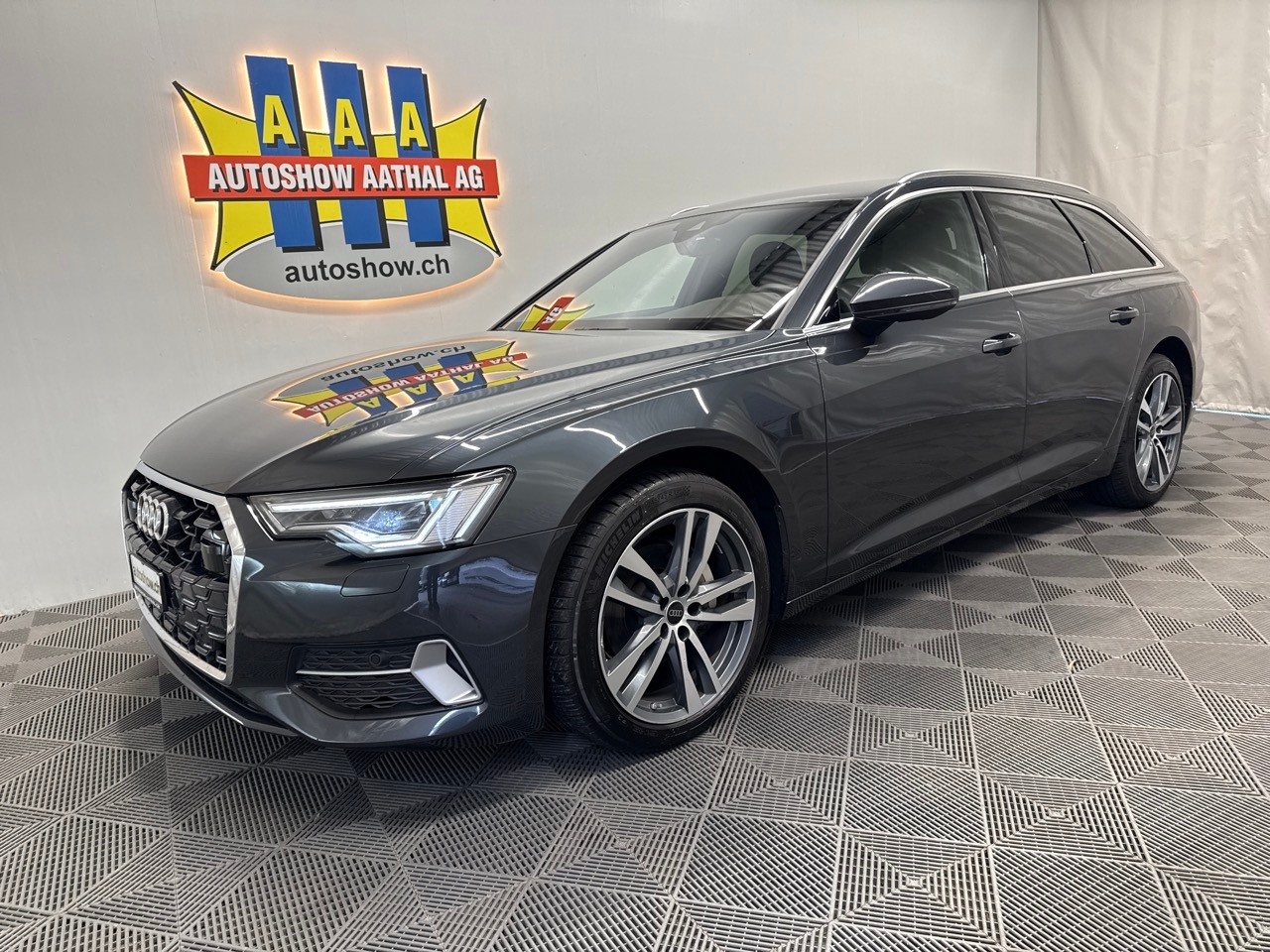 AUDI A6 Avant 40 TDI S line quattro S-tronic - Autoshow Aathal AG bei Uster bietet günstige Occasionen und Neuwagen