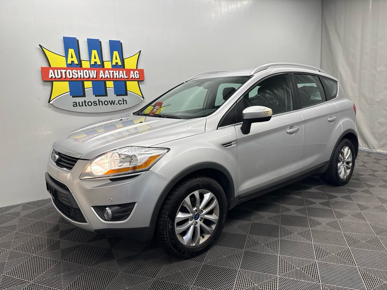 FORD Kuga 2.0 TDCi Titanium 4WD PowerShift - Autoshow Aathal AG bei Uster bietet günstige Occasionen und Neuwagen