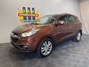 HYUNDAI iX35 2.0 CRDi Luxury Plus 4WD - Autoshow Aathal AG bei Uster bietet günstige Occasionen und Neuwagen