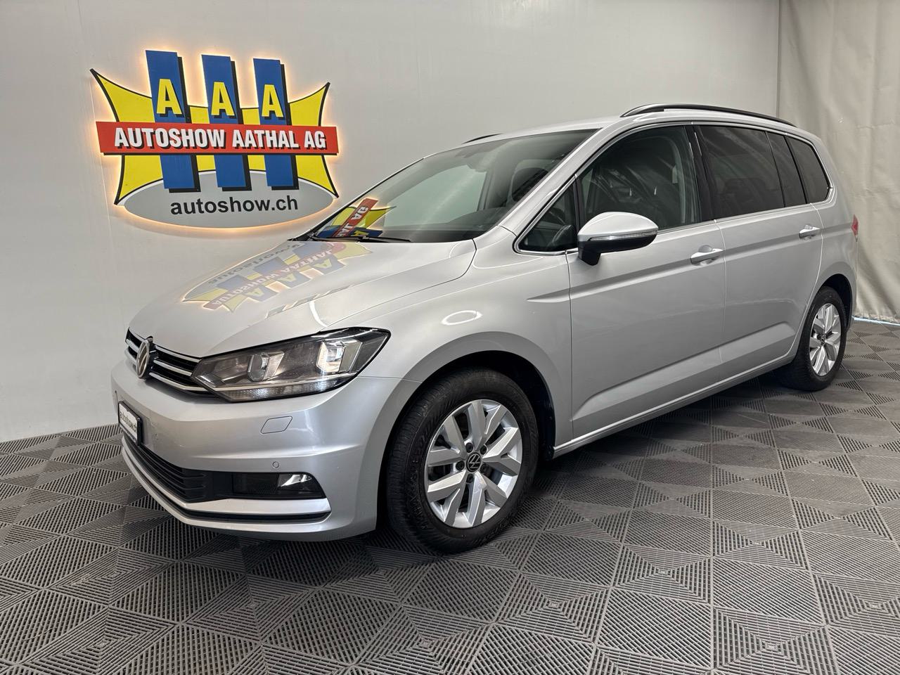 VW Touran 1.5 TSI EVO Comfortline DSG - Autoshow Aathal AG bei Uster bietet günstige Occasionen und Neuwagen
