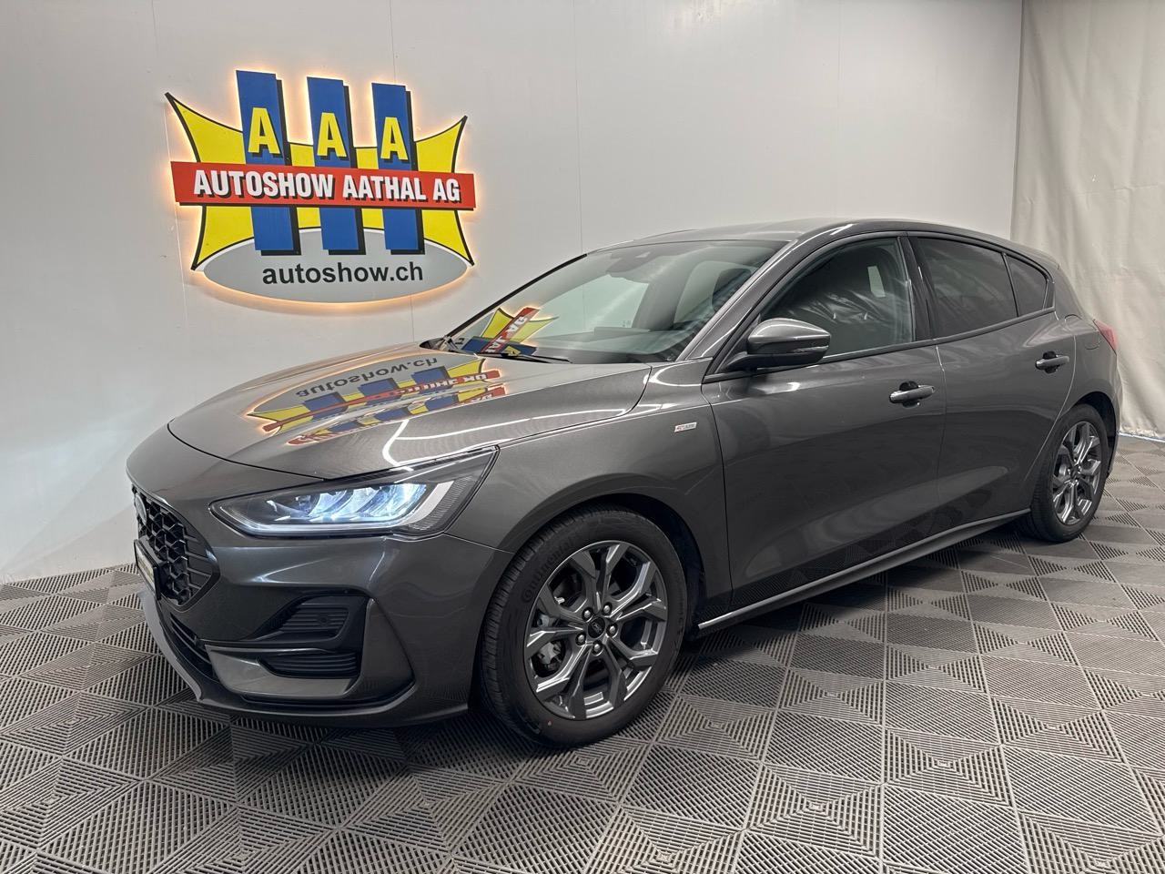 FORD Focus 1.0 MHEV ST-Line Automat - Autoshow Aathal AG bei Uster bietet günstige Occasionen und Neuwagen 3