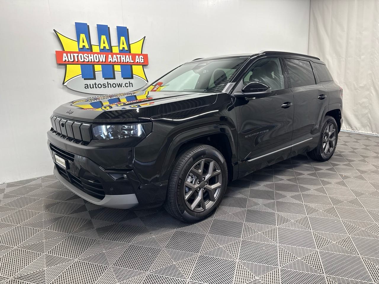 JEEP Compass 1.2 T e-Hybrid First Edition Plus & SKY - Autoshow Aathal AG bei Uster bietet günstige Occasionen und Neuwagen