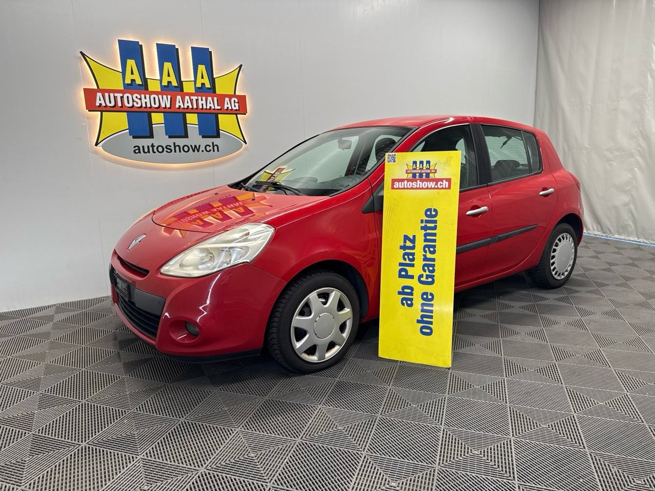 RENAULT Clio 1.2 16V Dynamique - Autoshow Aathal AG bei Uster bietet günstige Occasionen und Neuwagen