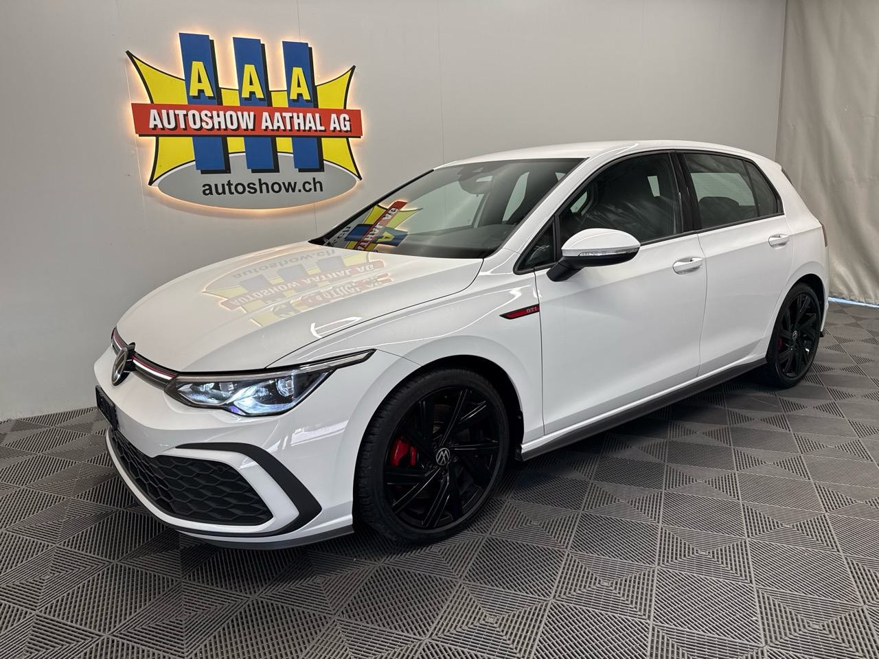VW Golf 2.0 TSI GTI DSG - Autoshow Aathal AG bei Uster bietet günstige Occasionen und Neuwagen 1