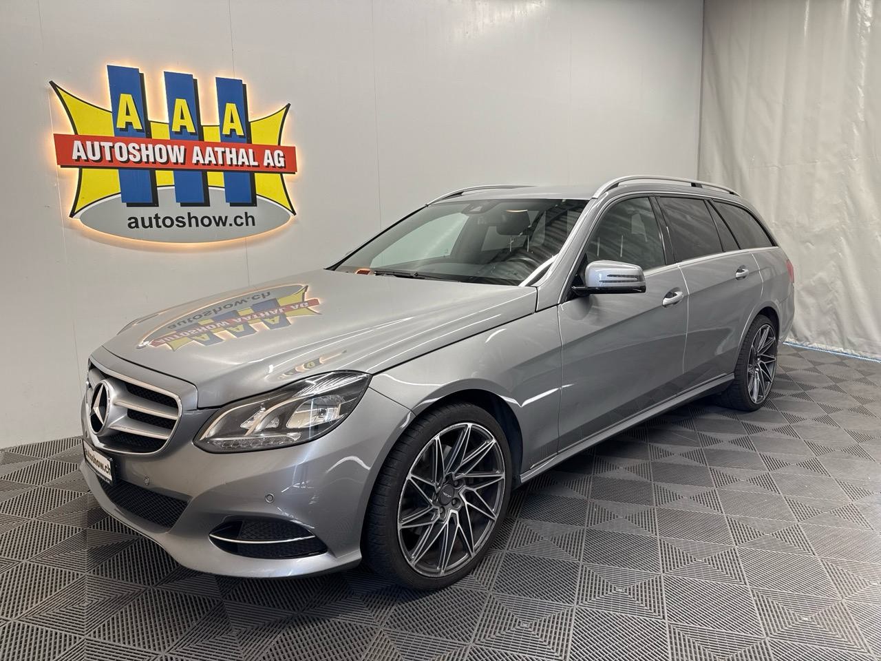 MERCEDES-BENZ E 250 CDI 4Matic 7G-Tronic - Autoshow Aathal AG bei Uster bietet günstige Occasionen und Neuwagen