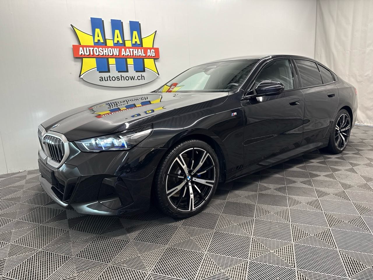 BMW 520d xDrive 48V M Sport Steptronic - Autoshow Aathal AG bei Uster bietet günstige Occasionen und Neuwagen