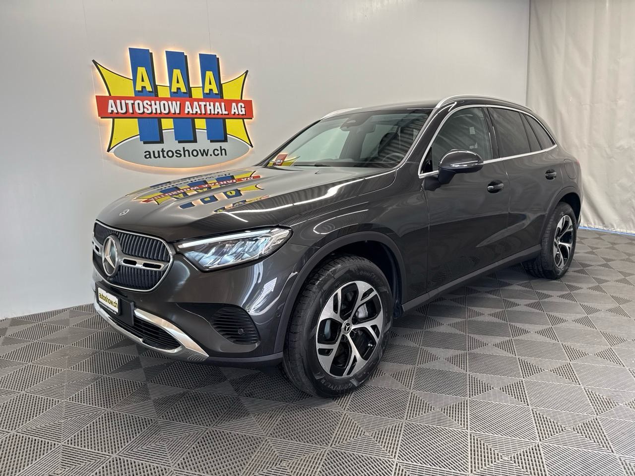 MERCEDES-BENZ GLC 300 de 4Matic EQ Star 9G-Tronic - Autoshow Aathal AG bei Uster bietet günstige Occasionen und Neuwagen