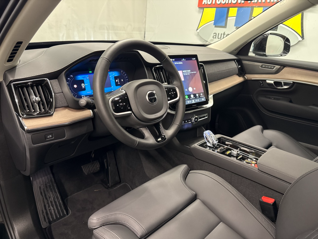 Volvo XC90 Modelle - 7 Sitze - sofort ab Lager lieferbar - Autoshow Aathal AG bei Uster bietet günstige Occasionen und Neuwagen 2