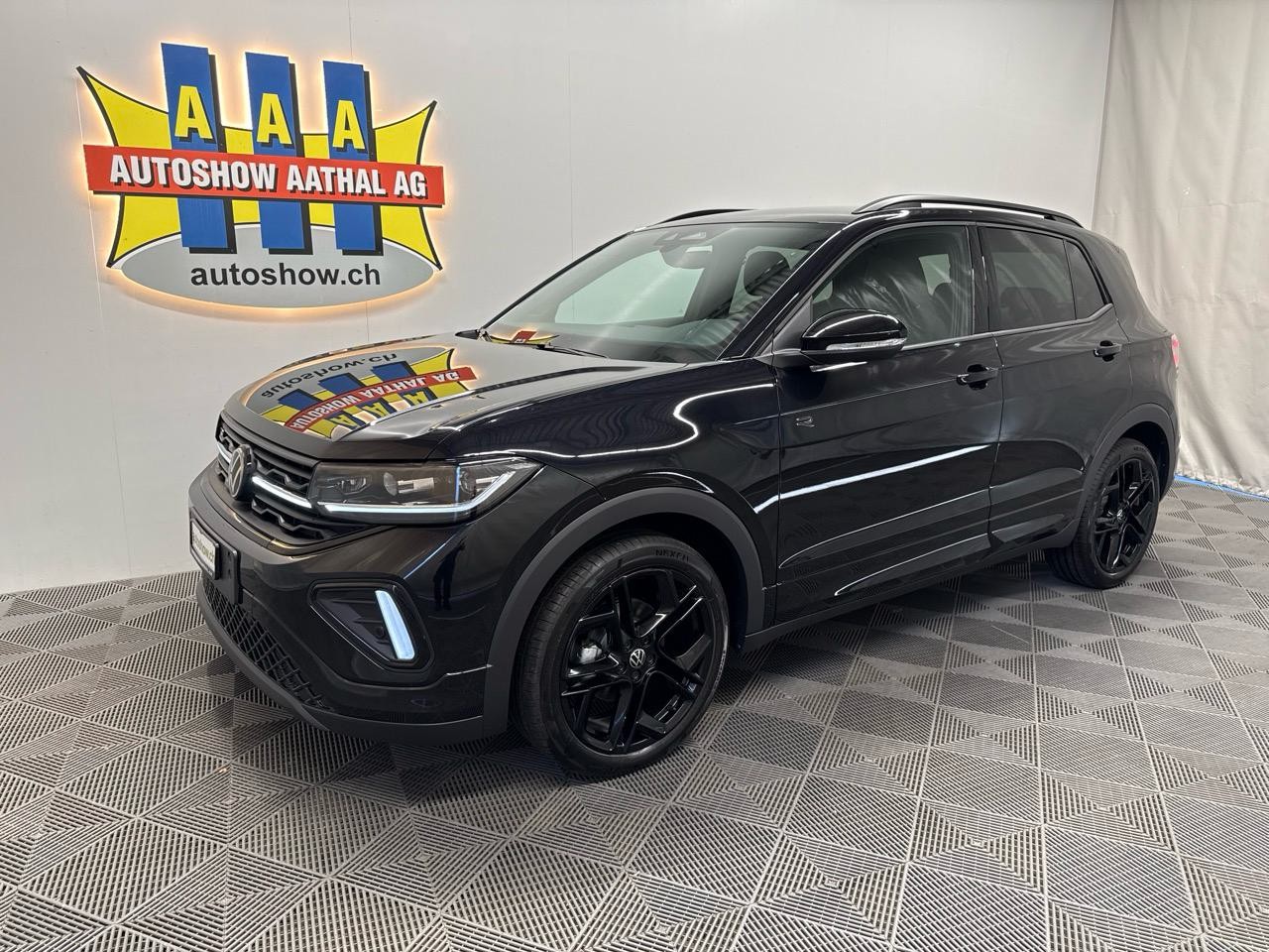 VW T-Cross 1.0TSI R-Line Black Limited 115 - Autoshow Aathal AG bei Uster bietet günstige Occasionen und Neuwagen